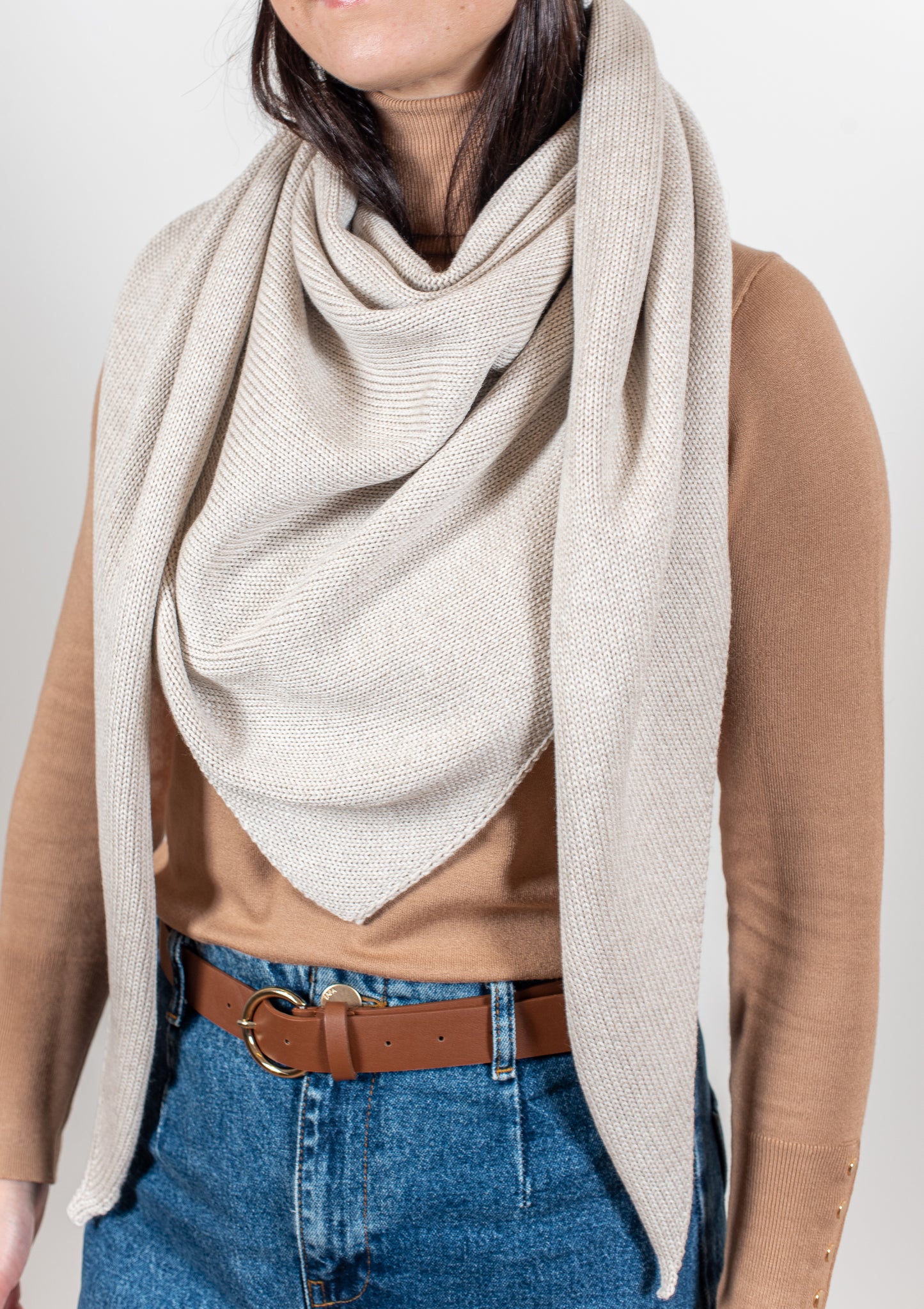 Kaklaskarė ELEGANCE juoda